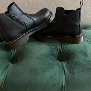 Doc marten kids color: black size: 4y